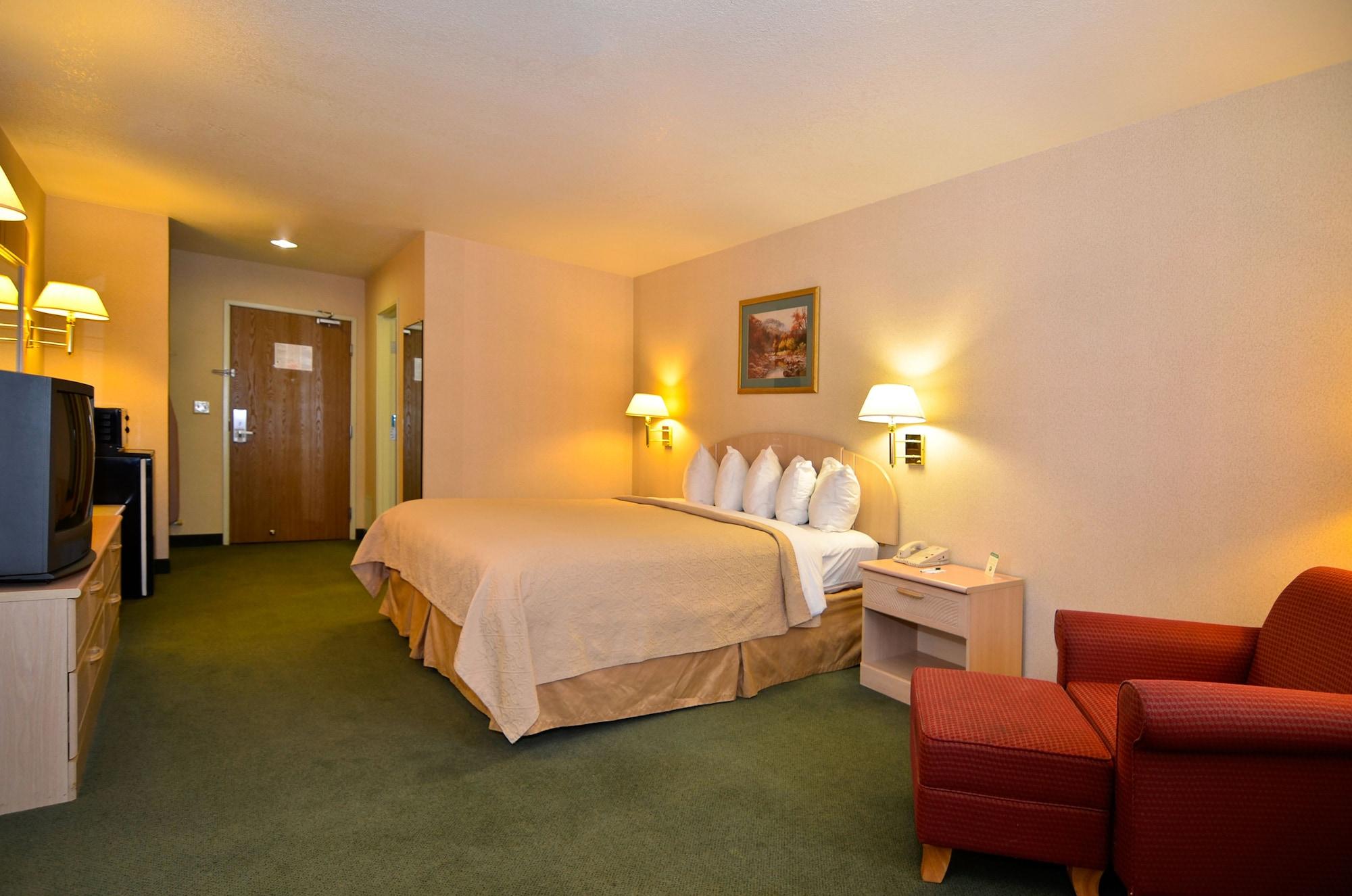 Quality Inn & Suites Weed Phòng bức ảnh
