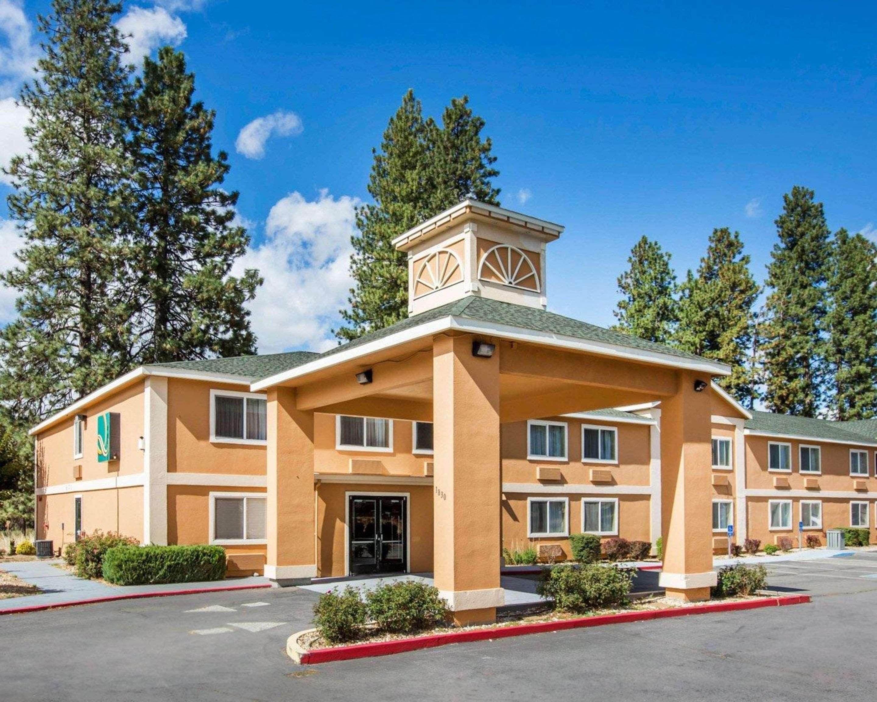 Quality Inn & Suites Weed Ngoại thất bức ảnh