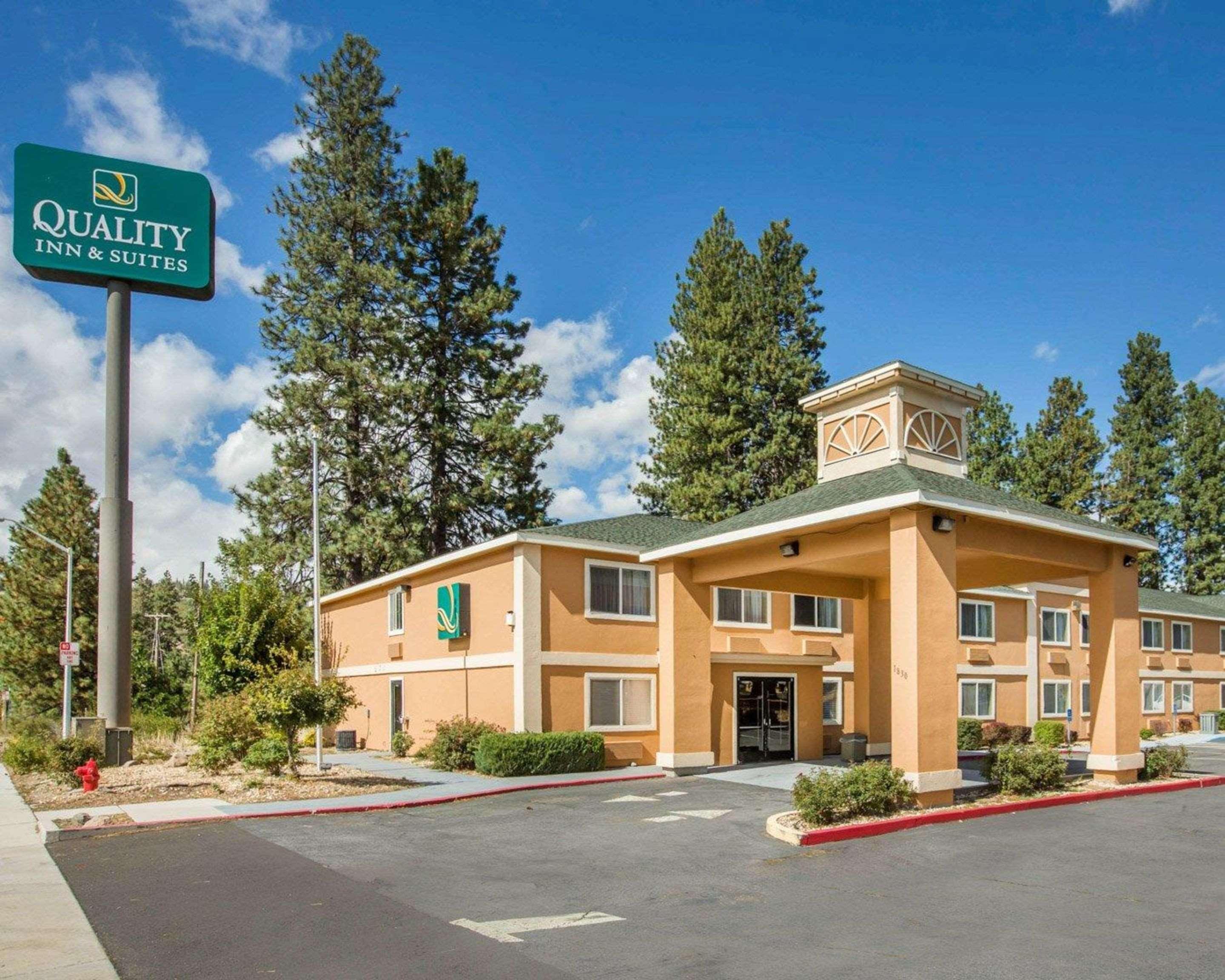 Quality Inn & Suites Weed Ngoại thất bức ảnh
