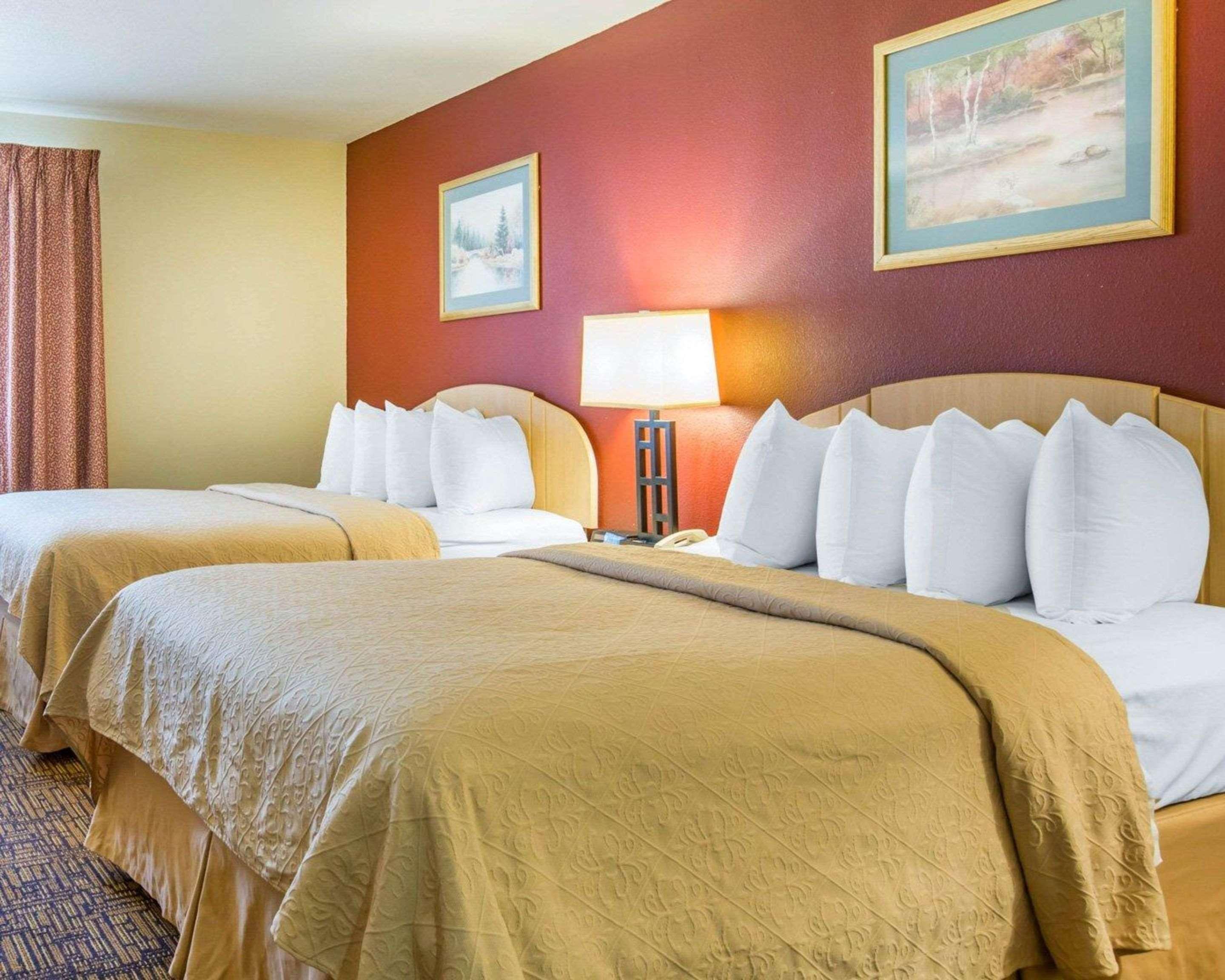 Quality Inn & Suites Weed Ngoại thất bức ảnh