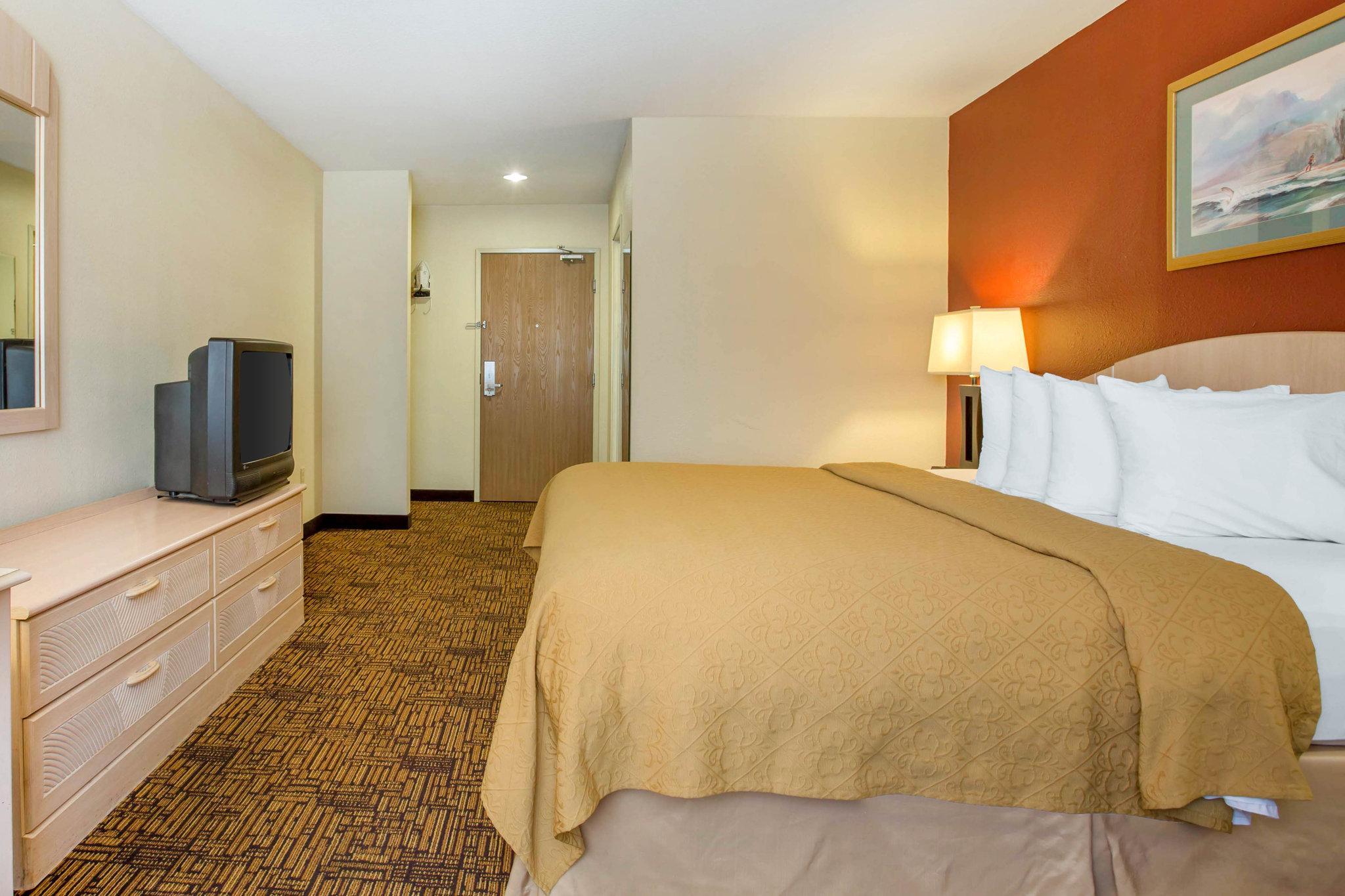 Quality Inn & Suites Weed Ngoại thất bức ảnh