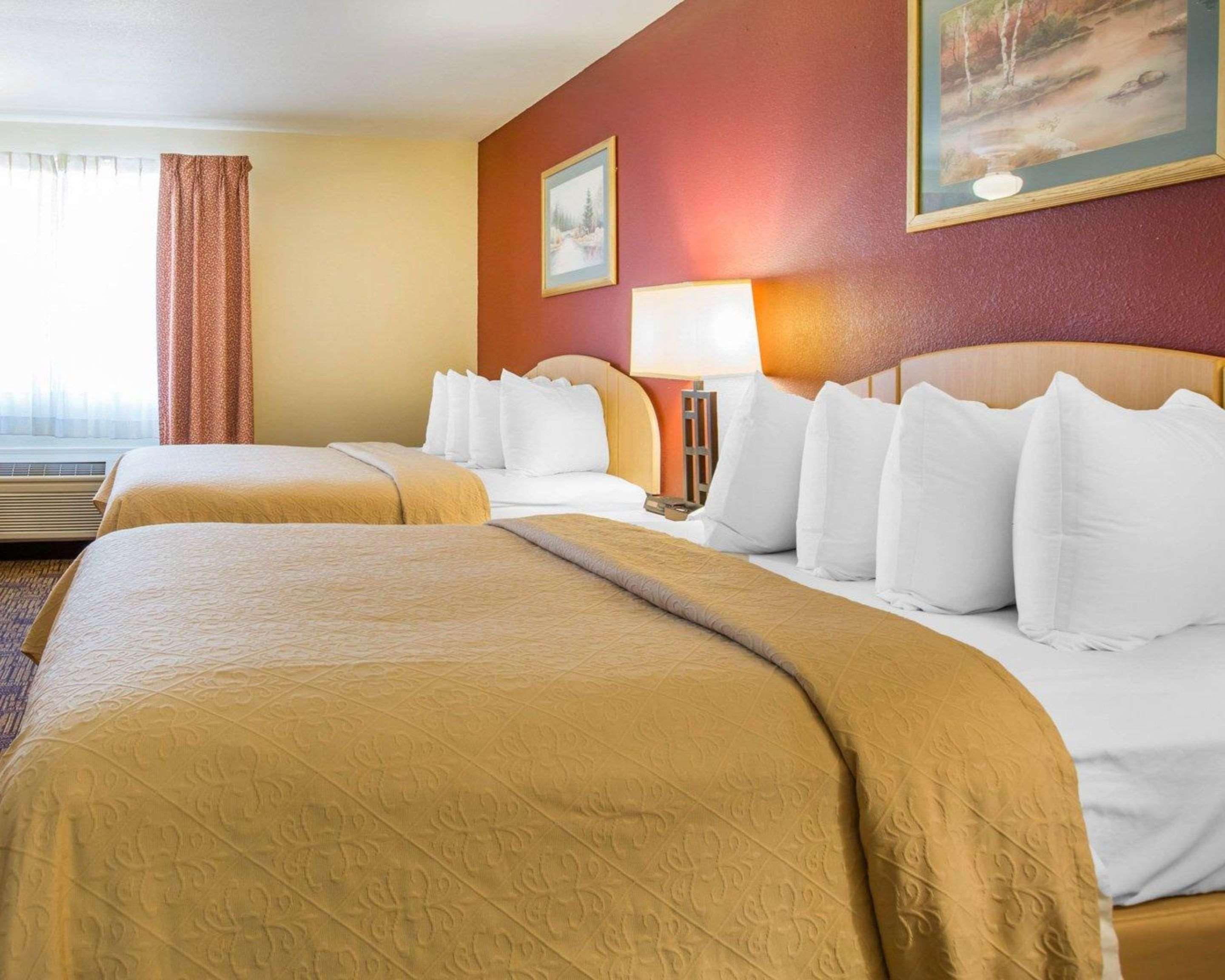 Quality Inn & Suites Weed Ngoại thất bức ảnh