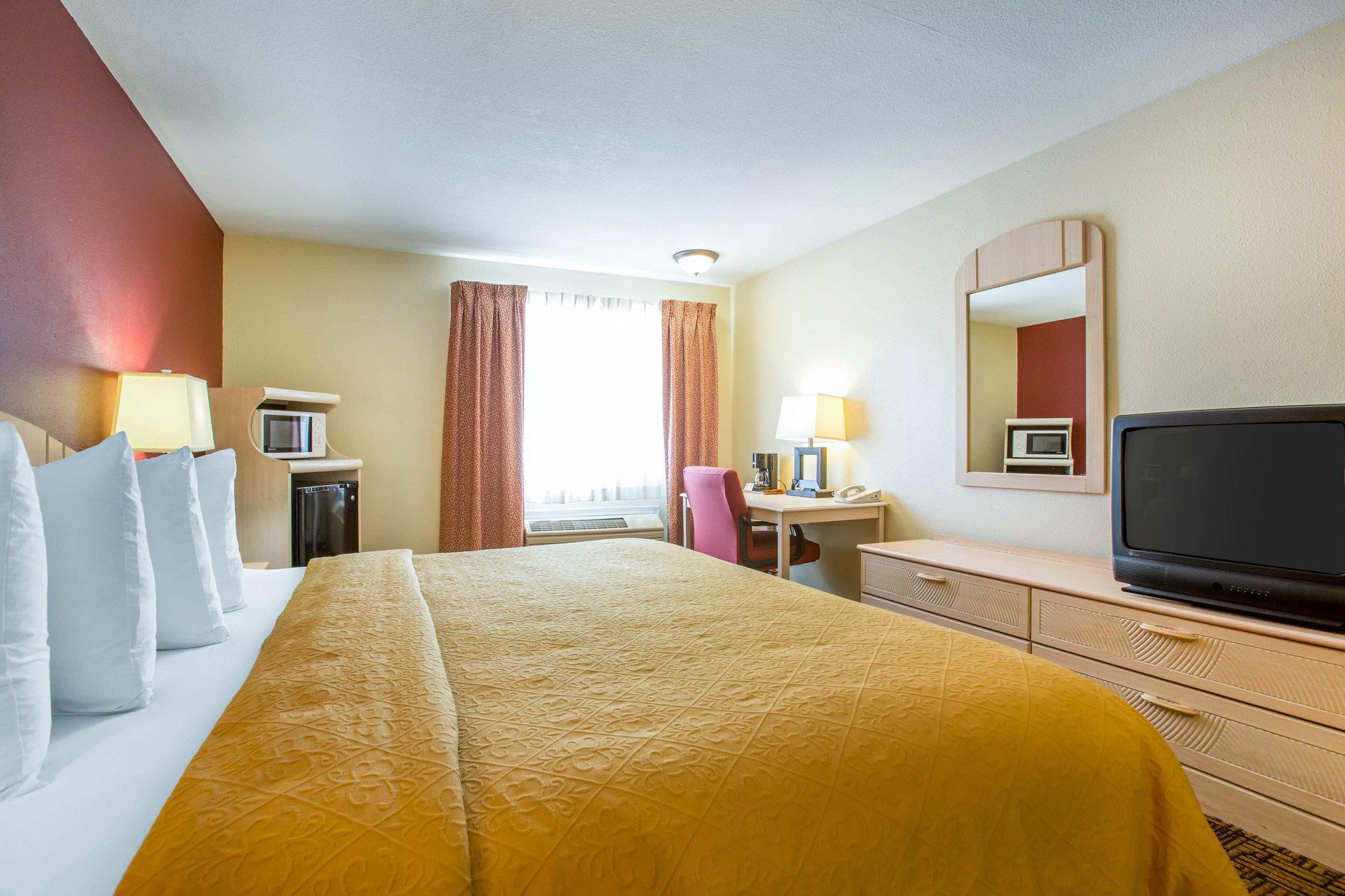Quality Inn & Suites Weed Ngoại thất bức ảnh