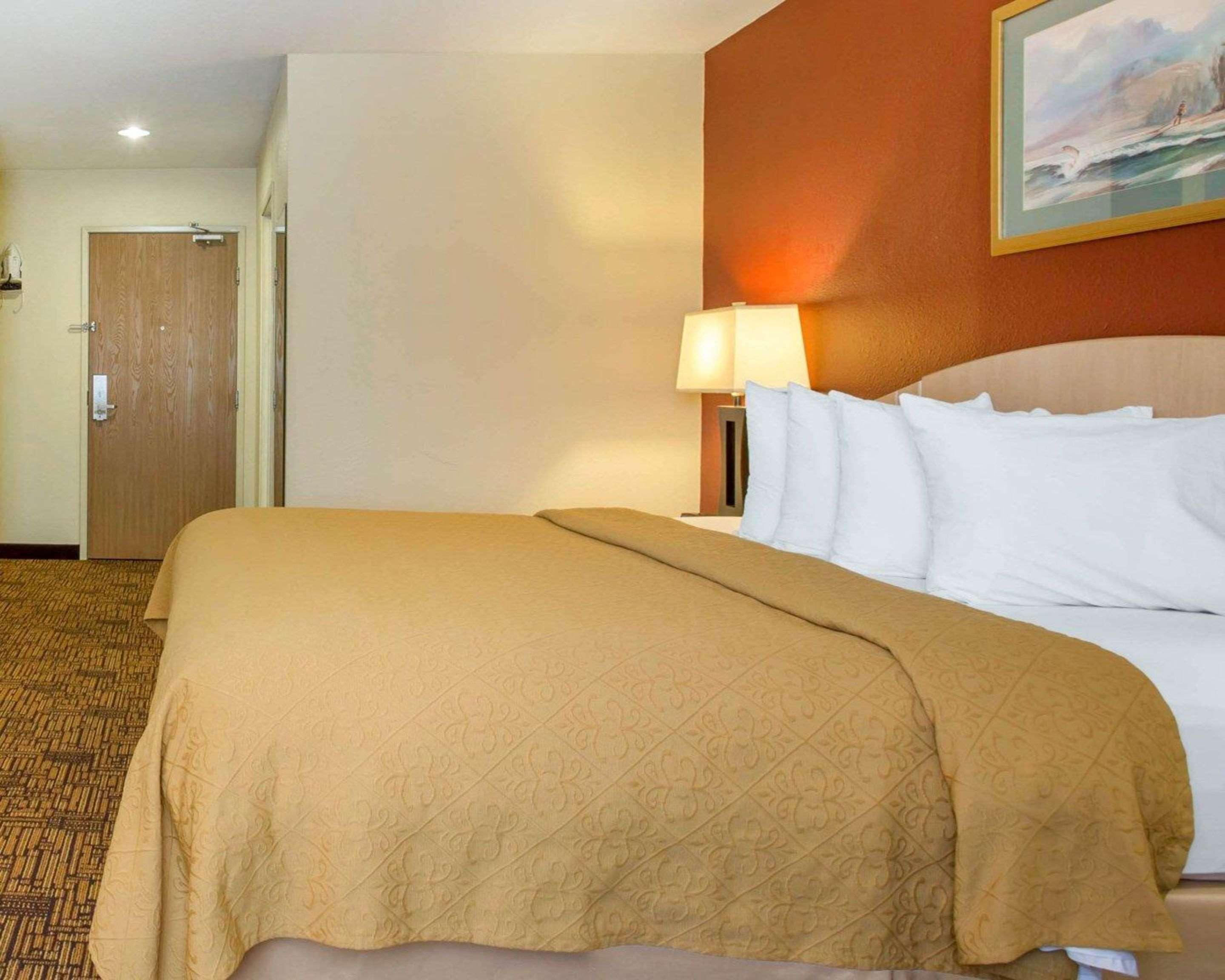 Quality Inn & Suites Weed Ngoại thất bức ảnh