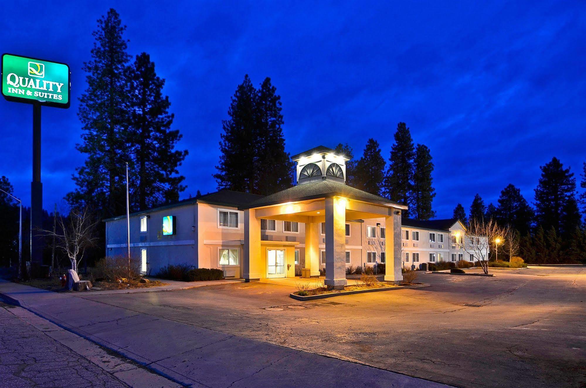 Quality Inn & Suites Weed Ngoại thất bức ảnh